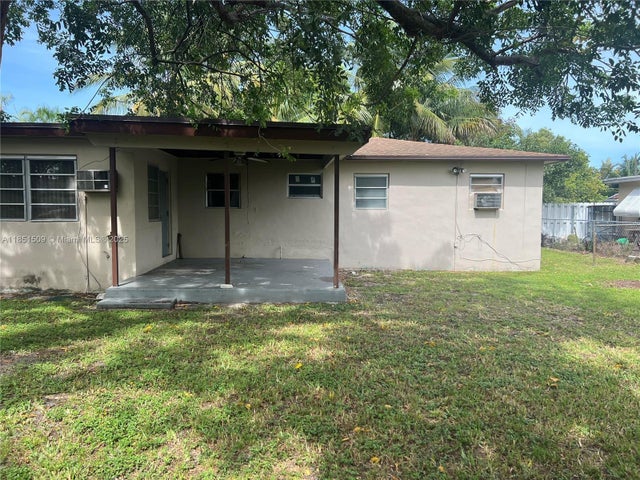 2 of 4 - 6720 Sw 19th St, Miramar, FL