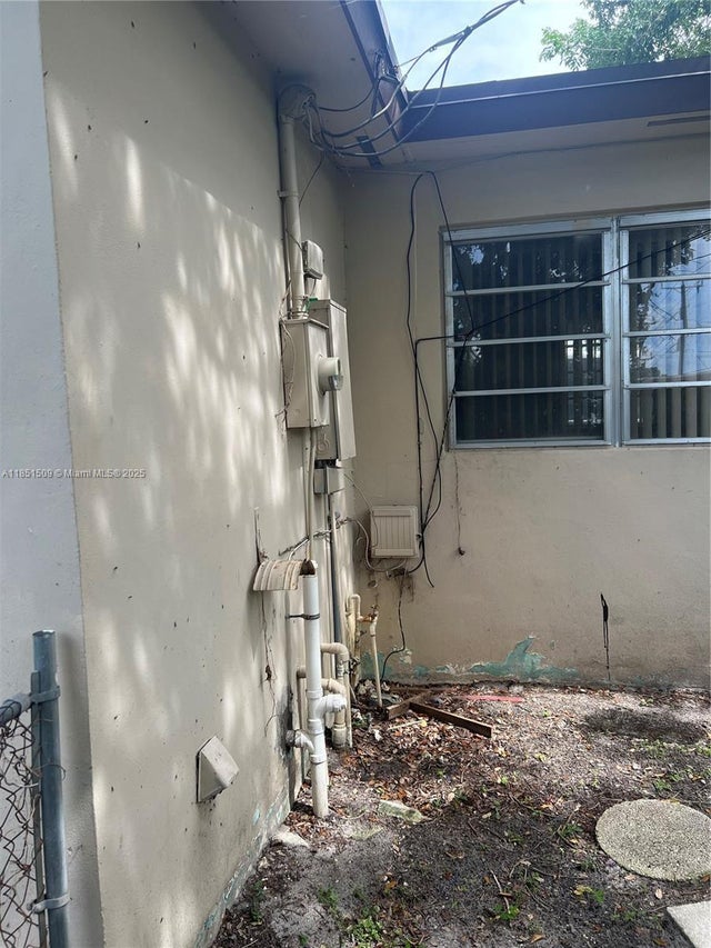 3 of 4 - 6720 Sw 19th St, Miramar, FL