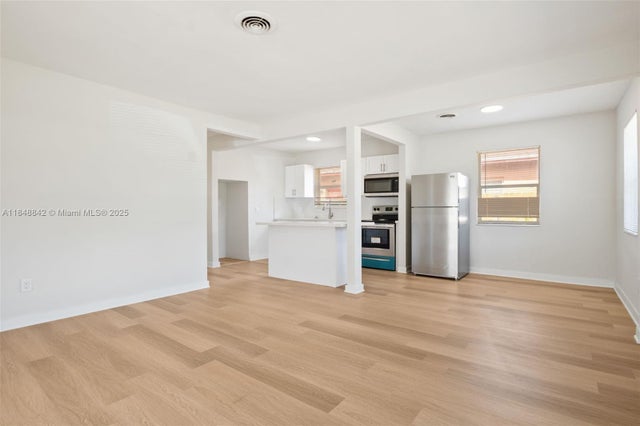 3 of 22 - 410 Ne 172nd St, North Miami Beach, FL