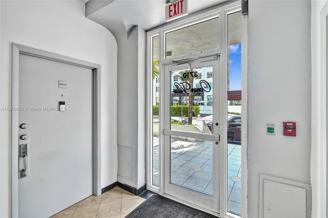 4 of 12 - 3710 Collins Ave N-100, Miami Beach, FL