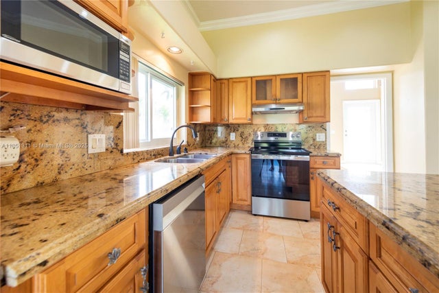 4 of 35 - 1075 San Luis Rey, Weston, FL