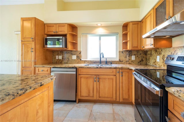 5 of 35 - 1075 San Luis Rey, Weston, FL