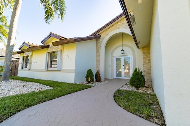 3 of 17 - 16571 Sw 145th Ave, Miami, FL