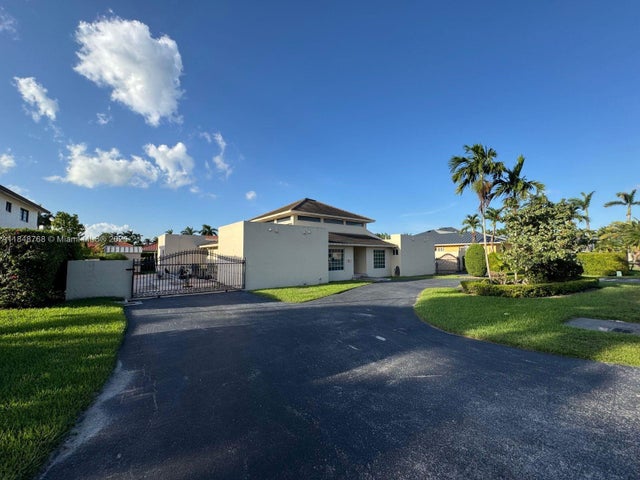 3 of 70 - 9931 Nw 130th St, Hialeah Gardens, FL