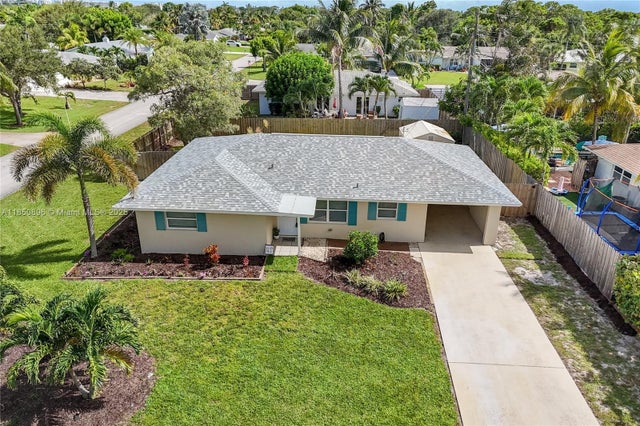 2 of 30 - 110 E Windsor Rd E, Jupiter, FL