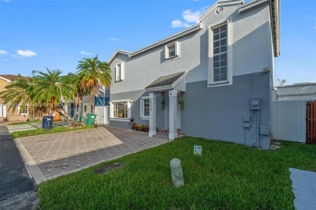 3 of 50 - 14725 Sw 90th Ter, Miami, FL