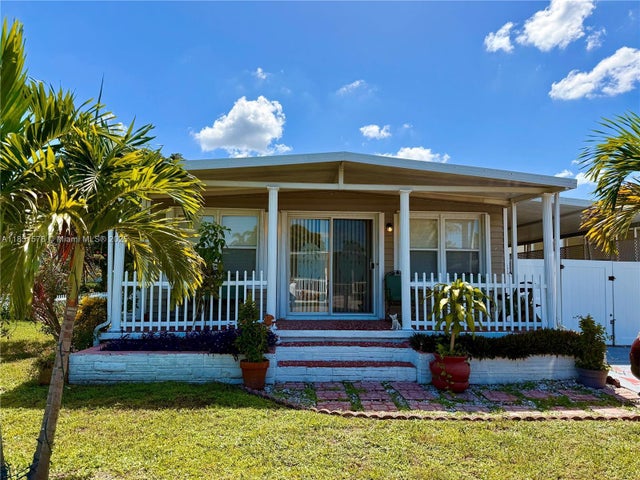 1 of 28 - 1920 Sw 84th Ave, Davie, FL