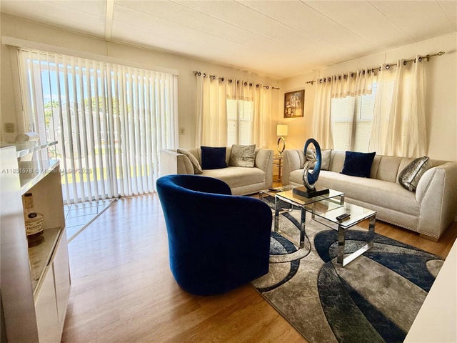 3 of 28 - 1920 Sw 84th Ave, Davie, FL
