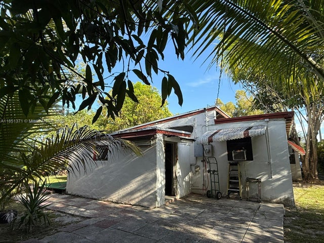 2 of 20 - 1355 Ne 139th St, North Miami, FL