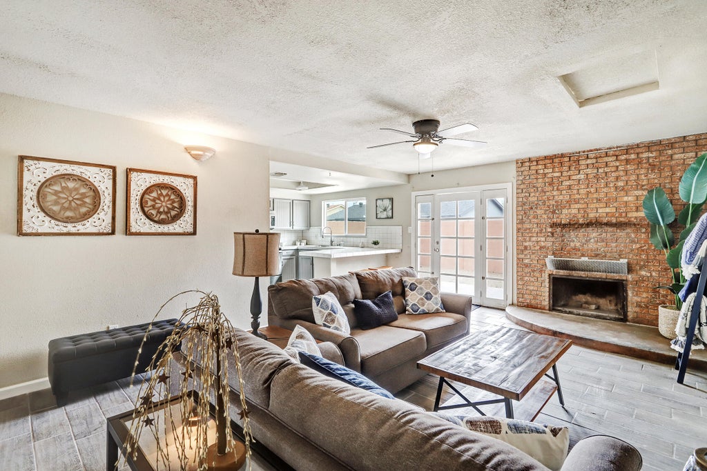 804 Landmark Street Nw, Albuquerque