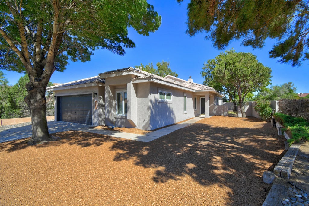 1104 Narcisco Street Ne, Albuquerque