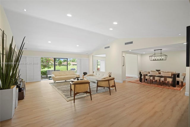 1 of 26 - 3650 N 36th Ave 29, Hollywood, FL