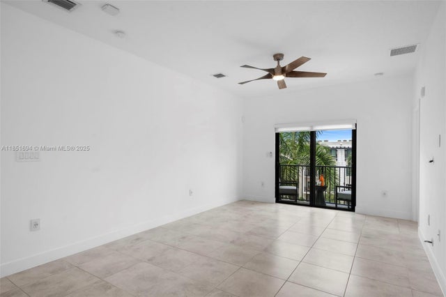 4 of 40 - 4636 Nw 84th Ave 43, Doral, FL