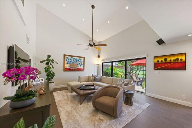 4 of 33 - 303 Saint Andrews Rd 19-68, Hollywood, FL