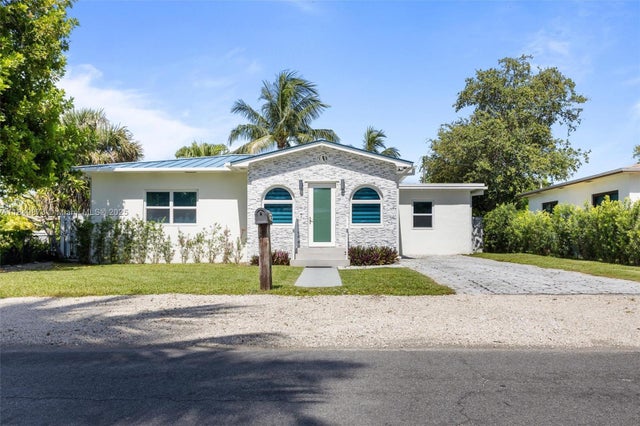 2 of 33 - 809 Nw 6th Ave, Dania Beach, FL