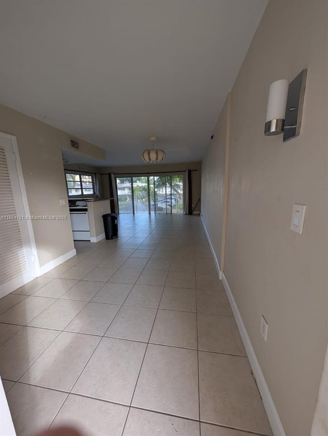 4 of 9 - 7370 Sw 82nd St E217, Miami, FL