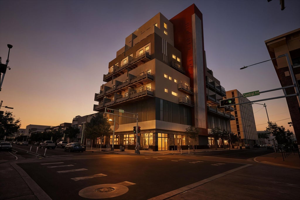 524 Central Avenue Sw, Albuquerque