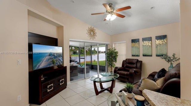 3 of 27 - 2002 Nw 184th Way, Pembroke Pines, FL