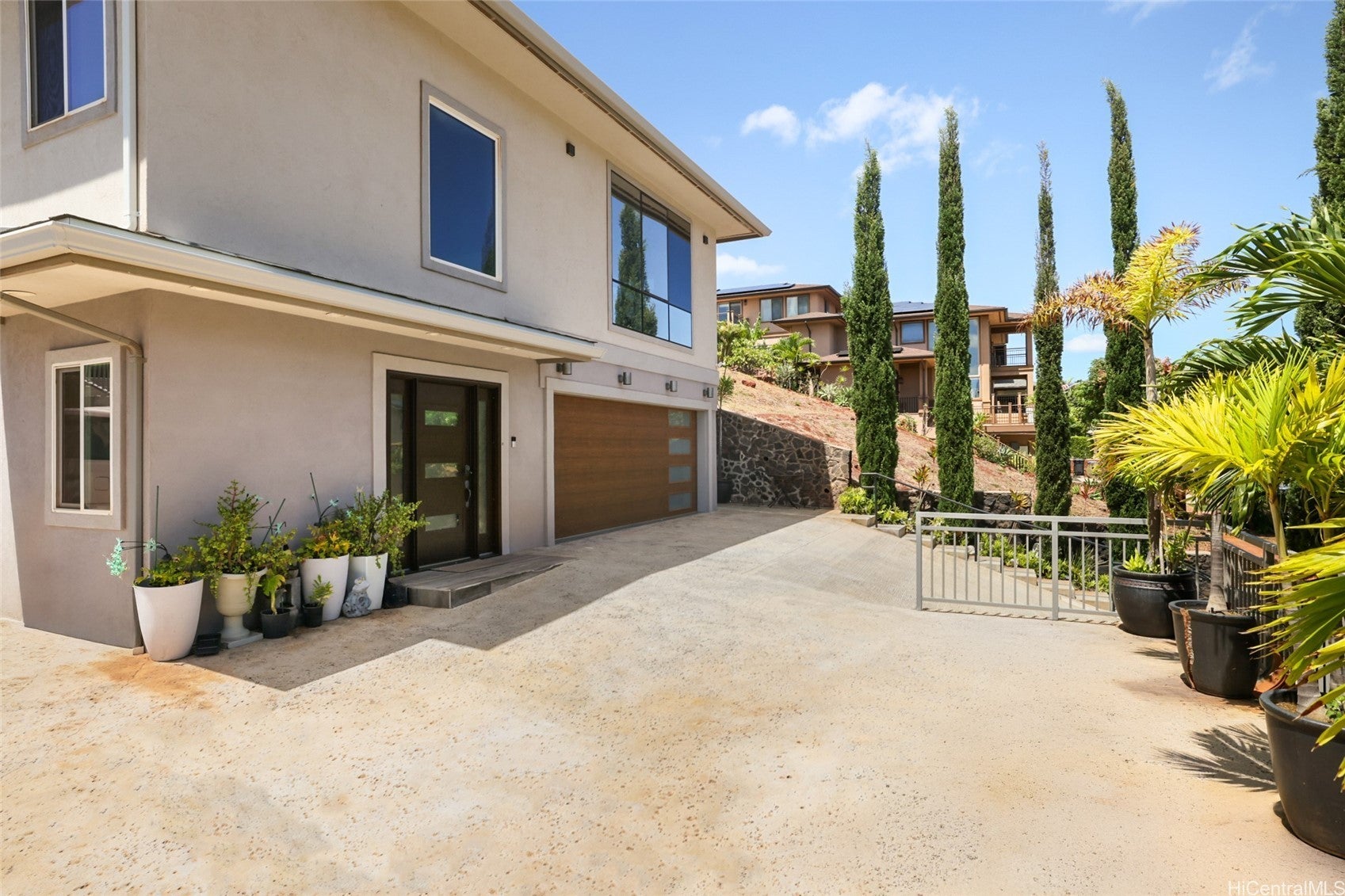 Photo of Listing #202517351