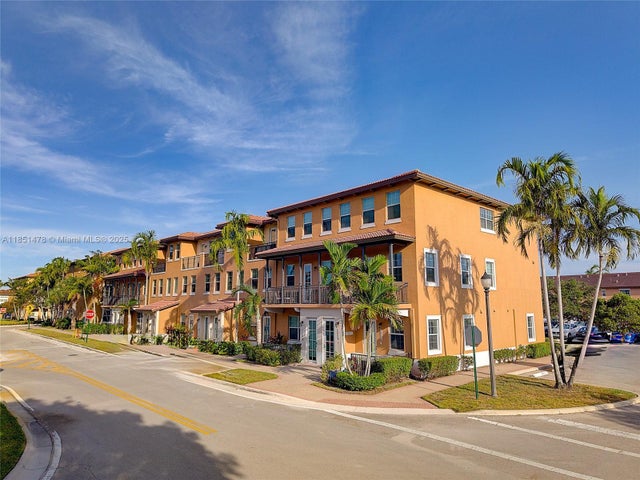 5 of 40 - 14774 Sw 10th St 10502, Pembroke Pines, FL