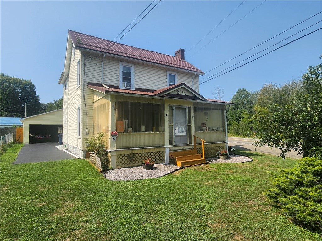 257 Conneaut Lake Road, Sugar Grove