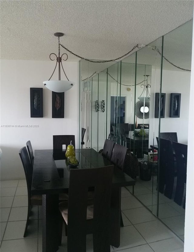 4 of 9 - 3675 N Country Club Dr 2005, Aventura, FL