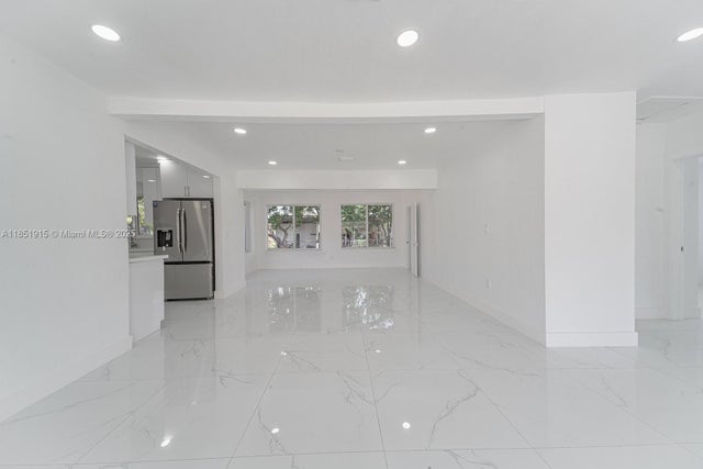 3 of 31 - 7721 Indigo St, Miramar, FL