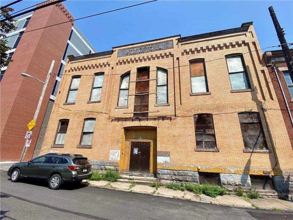 812 Concord, East Allegheny