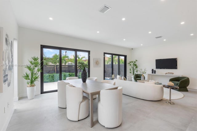 3 of 24 - 1814 Middle River Dr, Fort Lauderdale, FL