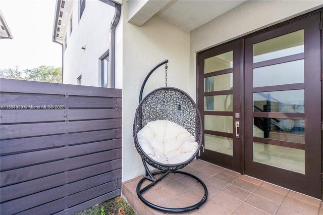 4 of 37 - 8814 Nw 154th Ter, Miami Lakes, FL