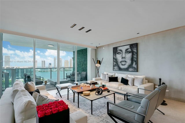 5 of 65 - 3201 Ne 183rd St 2201, Aventura, FL