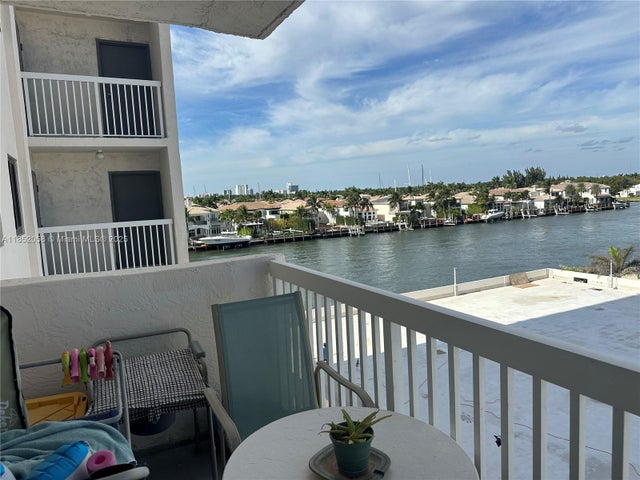 2 of 76 - 1500 S Ocean Dr 5g, Hollywood, FL