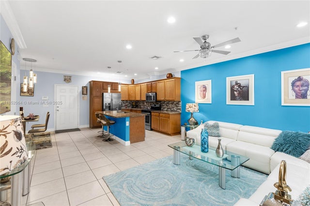 4 of 40 - 3331 Nw 125th Way, Sunrise, FL