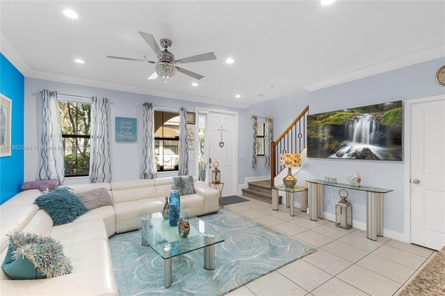 5 of 40 - 3331 Nw 125th Way, Sunrise, FL