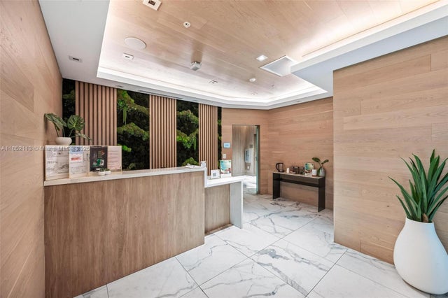5 of 47 - 90 Sw 3rd St 4009, Miami, FL