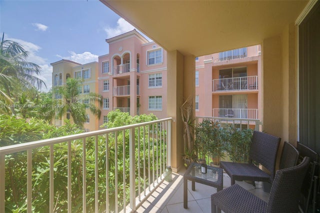 5 of 54 - 19877 E Country Club Dr 3407, Aventura, FL