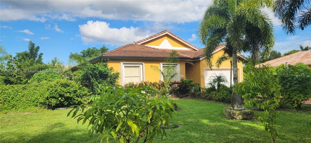 2 of 16 - 21401 Sw 187th Ave, Miami, FL
