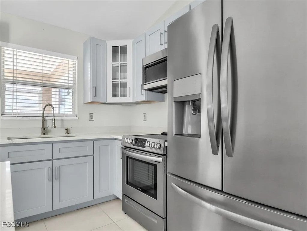 1526 Nw 21st Pl, CAPE CORAL