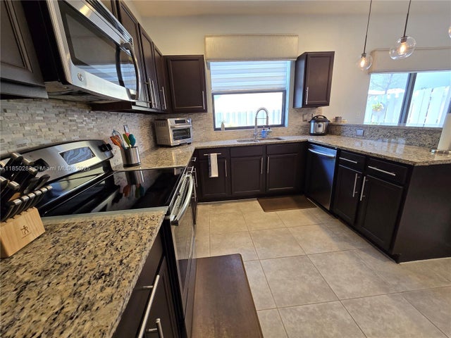 4 of 78 - 15072 Sw 117th Ter, Miami, FL