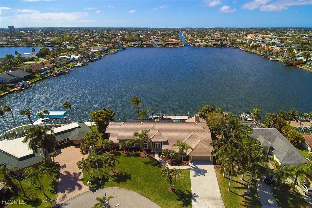 4902 Sw 5th Pl, CAPE CORAL