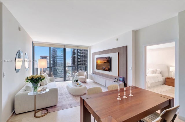 1 of 43 - 88 Sw 7th St 3003, Miami, FL