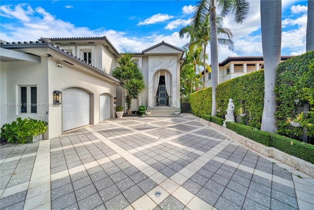 4 of 72 - 176 S Hibiscus Dr, Miami Beach, FL