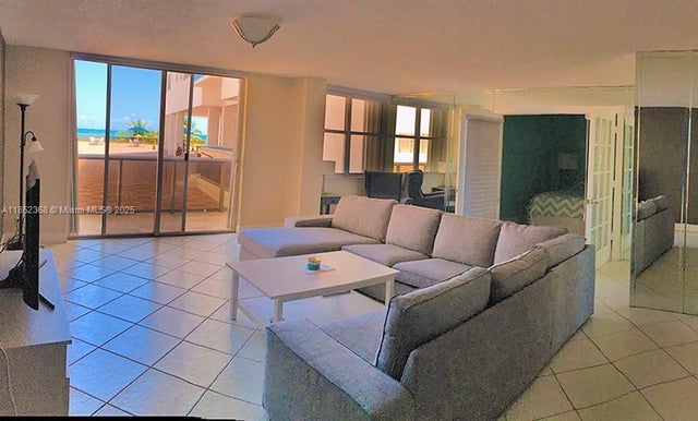 3 of 46 - 6039 Collins Ave 311, Miami Beach, FL