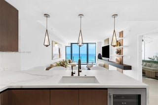 Photo of Listing #A11848084