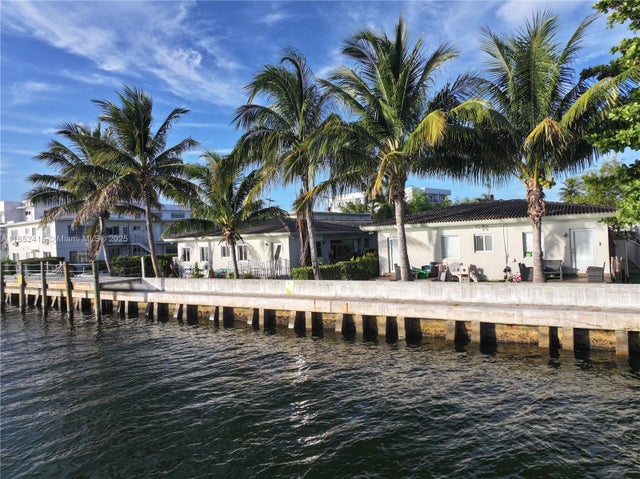 1 of 26 - 2200 Bay Dr 3, Miami Beach, FL
