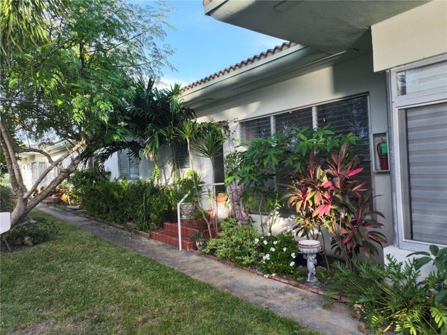 2 of 26 - 2200 Bay Dr 3, Miami Beach, FL