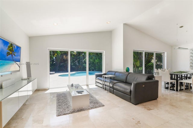 4 of 26 - 147 Golden Beach Dr, Golden Beach, FL