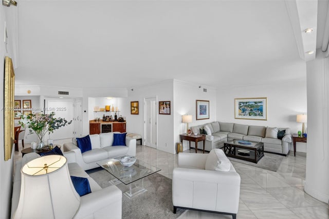 3 of 76 - 3000 Island Blvd 505, Aventura, FL