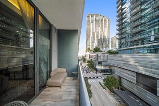 Photo of Listing #A11851105