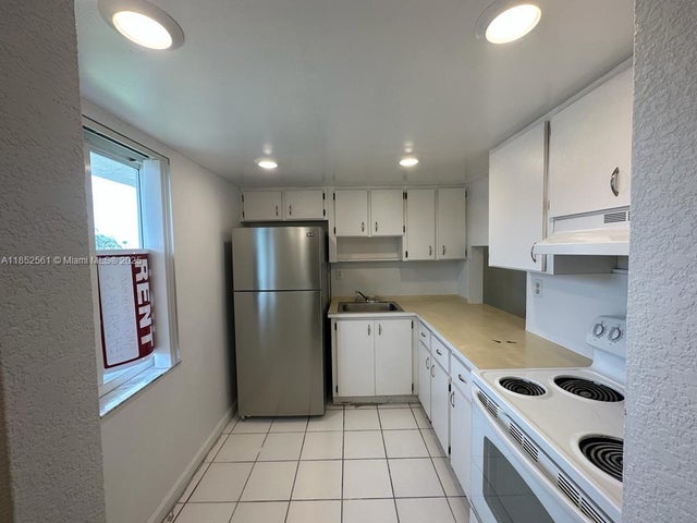 3 of 10 - 505 Nw 177th St 111, Miami Gardens, FL